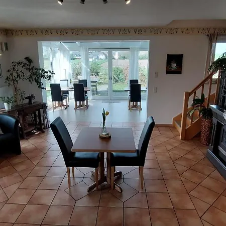 Hasenkath Biesenburg, Mit 3 Sternen Vom Dtv * Kleve (Dusseldorf)
